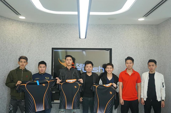 Team Flash acquires Vietnamese AOV team ProArmy