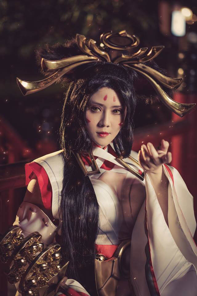 Gorgeous Miko Arum cosplay from Thailand 10