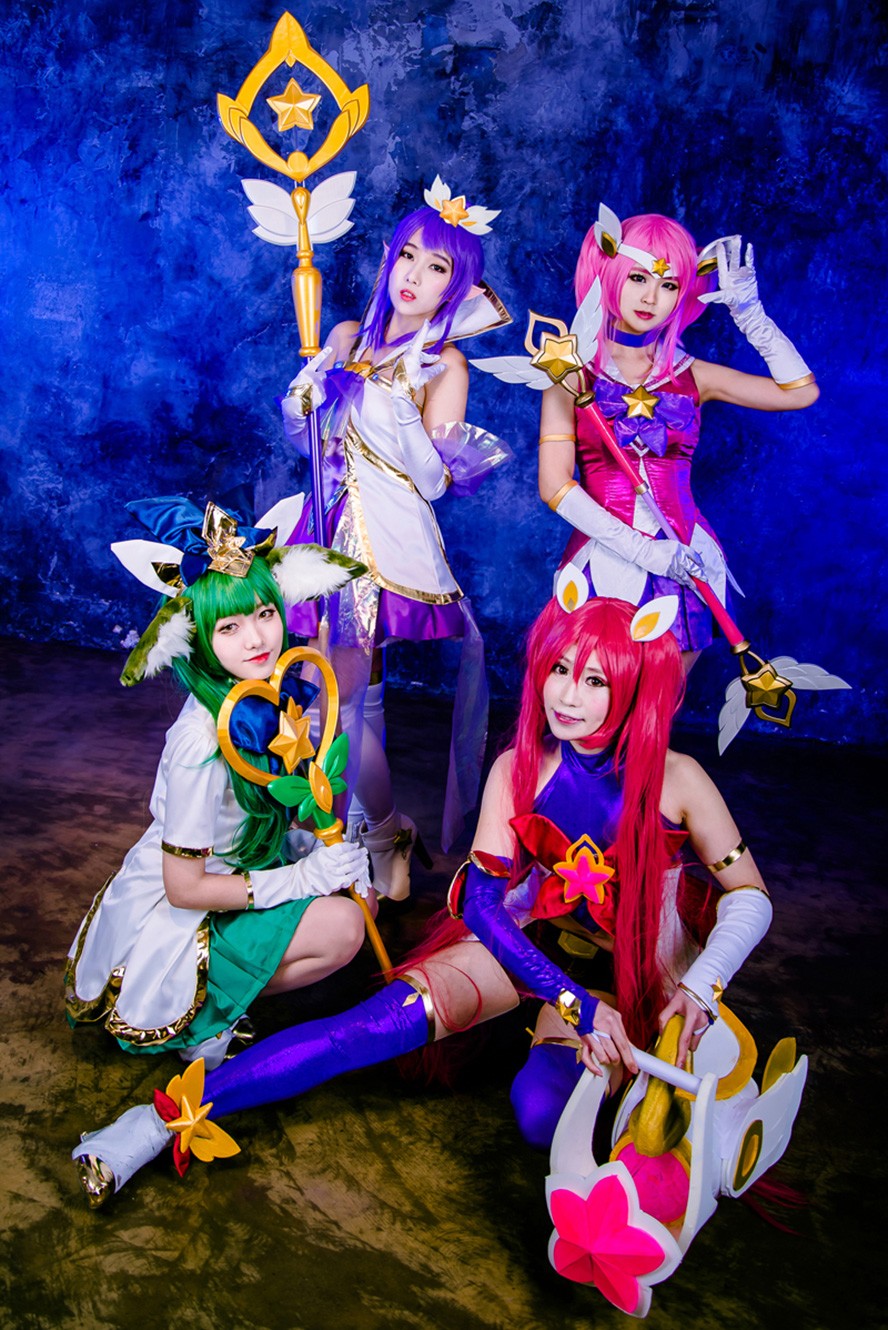 Watch Beautiful Star Guardian Cosplays