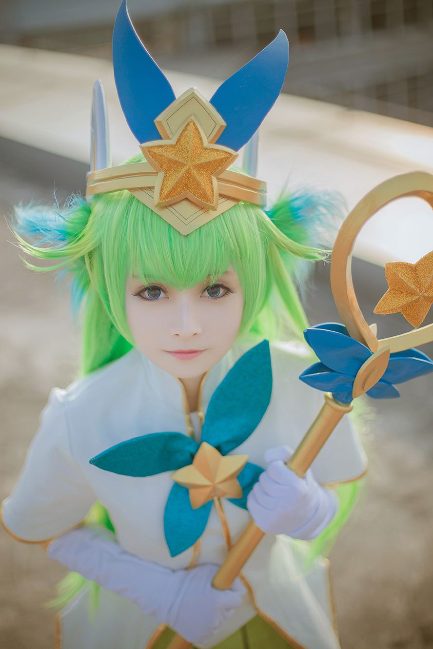 Watch cute Lulu Star Guardian cosplay by Maki