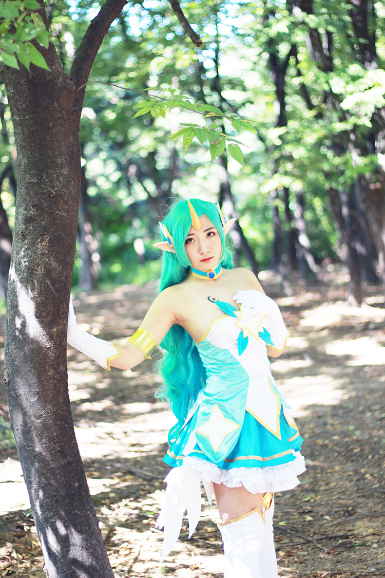 Star Guardian Soraka Cosplay by Korean cosplayer Aleah